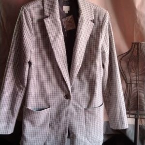 R2.  A new day blazer (unworn)